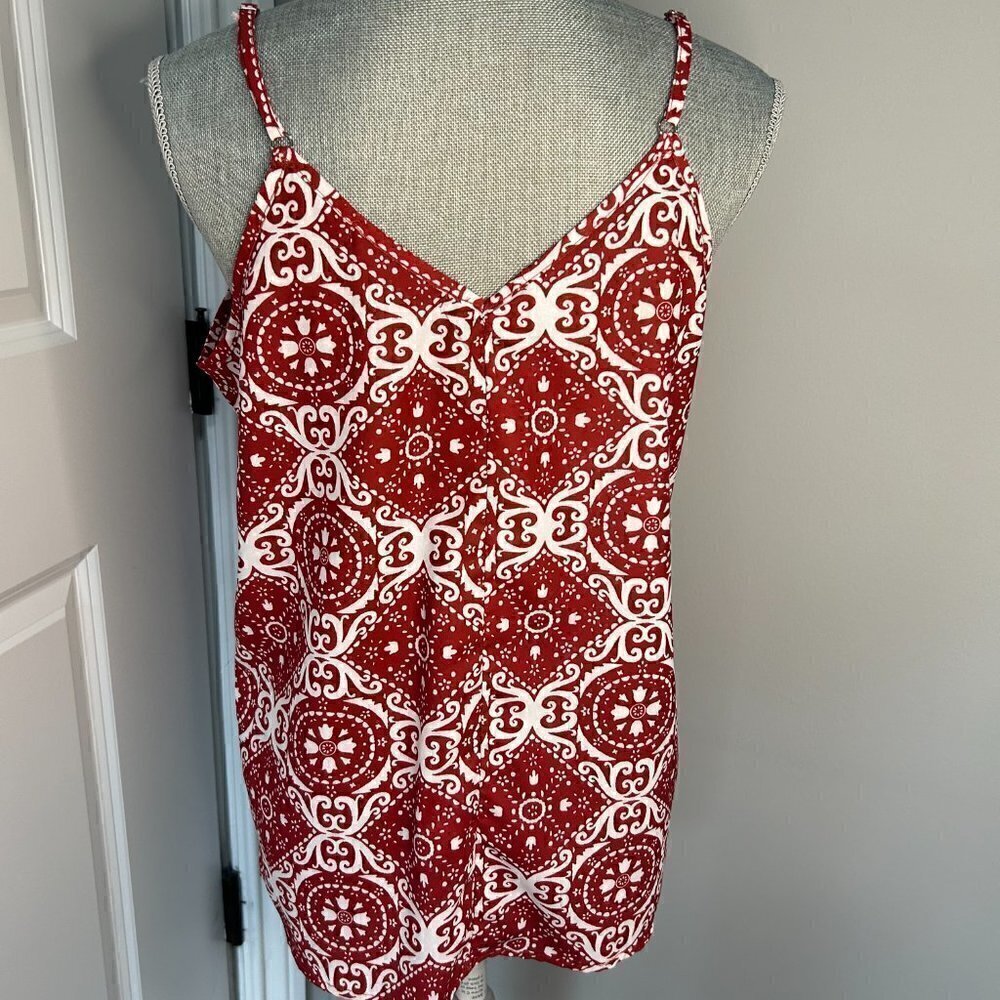 Women's Boho Floral V Neck Spaghetti Strap Tank Red & White Size M NWOT - Picture 2 of 3